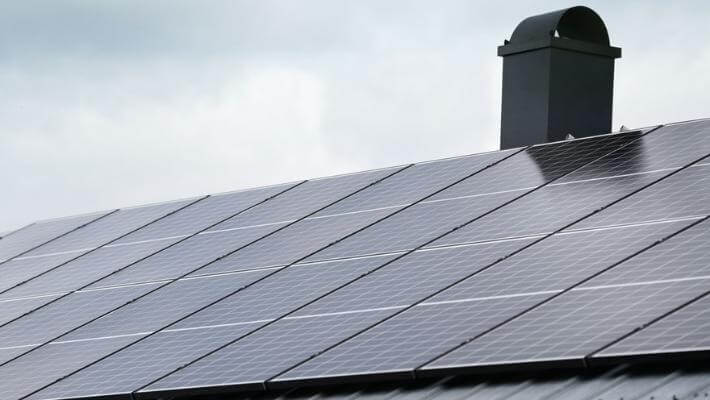 Solarpanel auf dem Dach