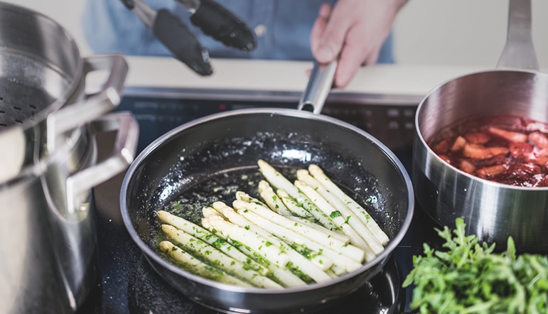 Frischer Spargel Einkaufstipps Und Rezeptidee Vom Profi